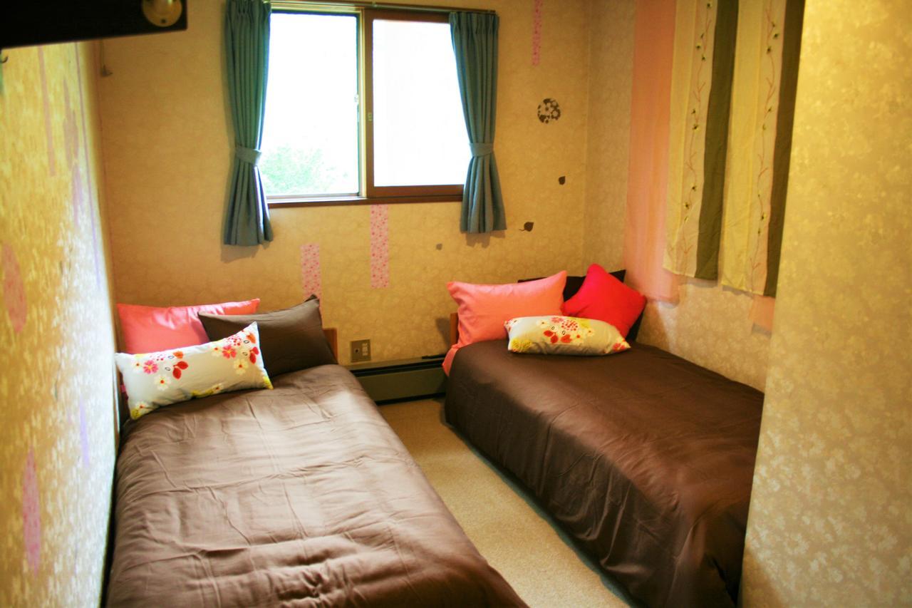 E-Joy Hostel Fujikawaguchiko Bagian luar foto